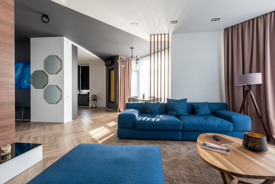 Nechte rozkvést svůj domov: Květnové slevy na sedací soupravy, které si zamilujete!