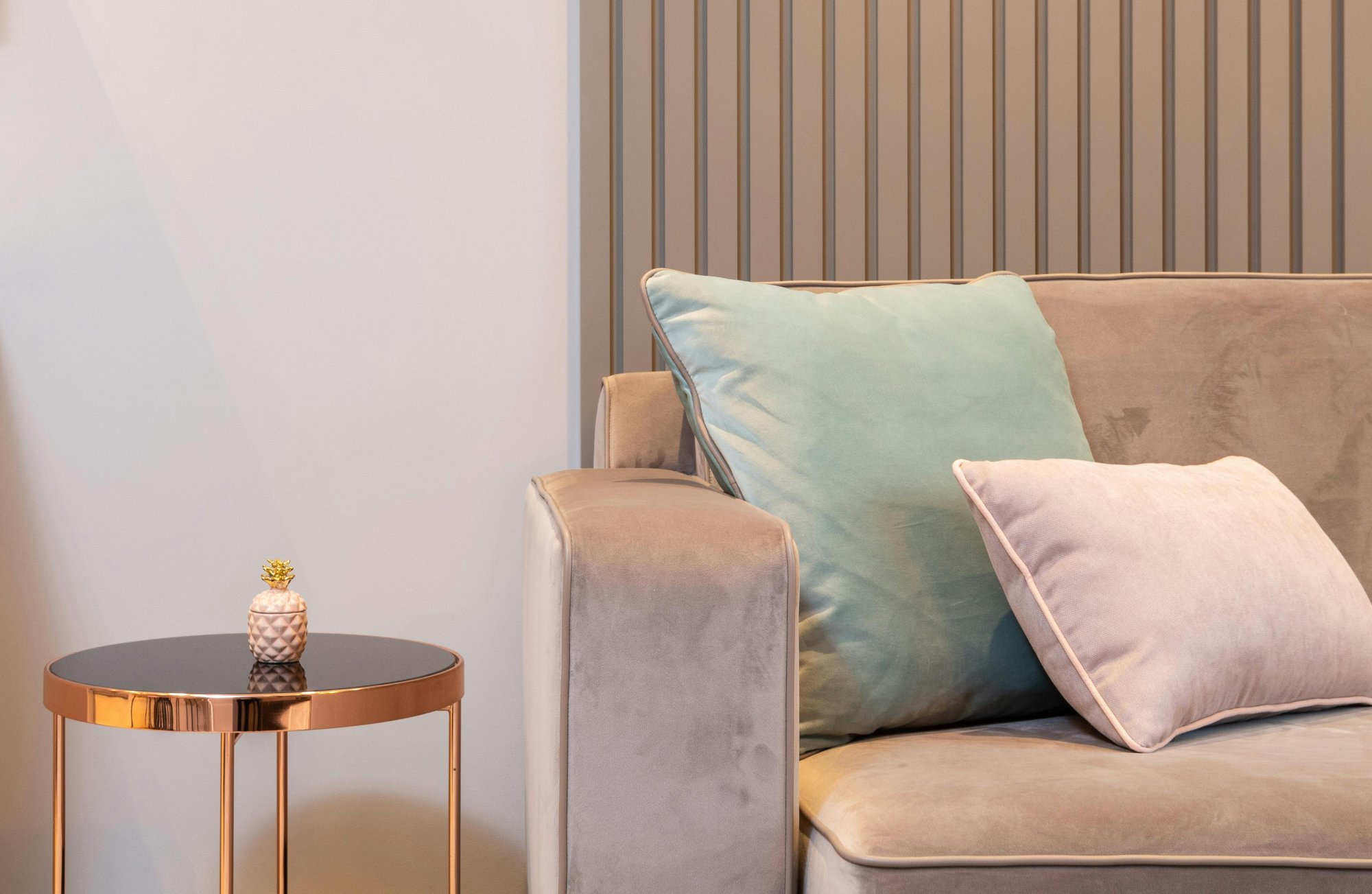 Skandinávský styl bydlení: Proč ho milujeme a jak ho zařídit s nábytkem z našeho e-shopu