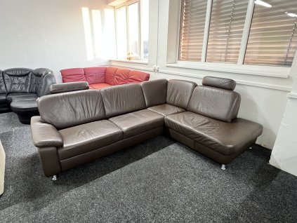 Sedací souprava rohová, kožená, rozkládací,zánovní