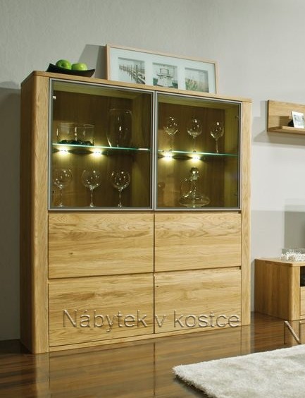 Dubová vitrína Orlando 05
