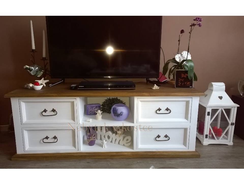 Dvoubarevný nábytek v Provence stylu Ústí nad Labem