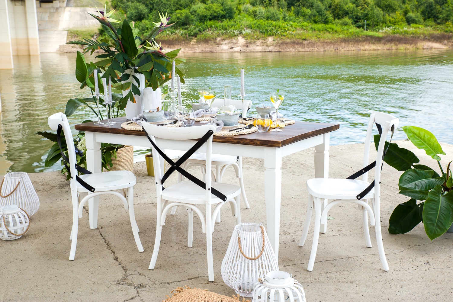 Bílý nábytek: Čistota, elegance a všestrannost