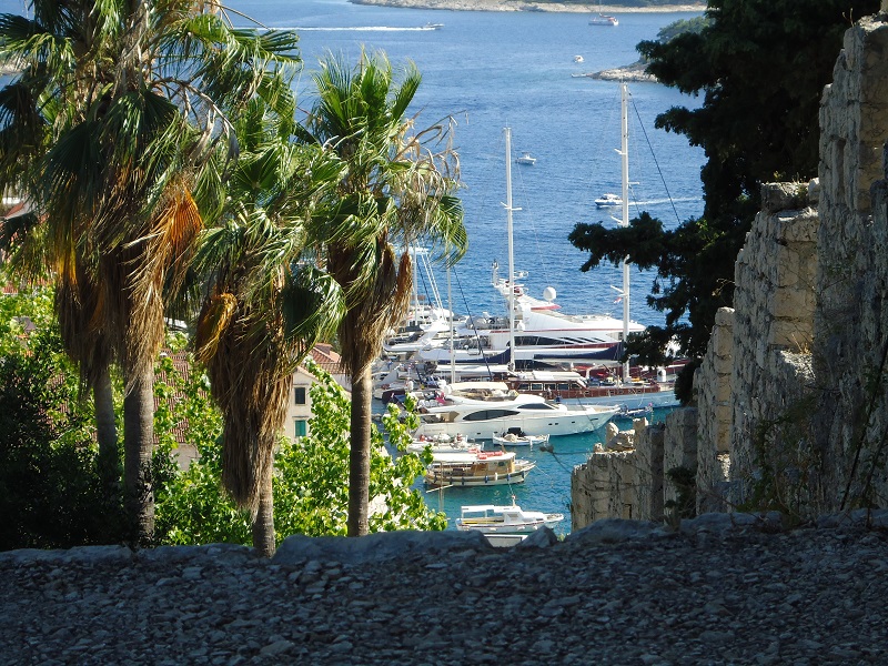 HVAR-PEVNOST