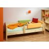 dětská postel se zábranou