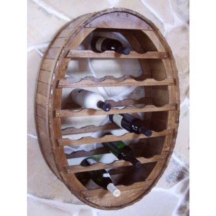 Nástěnný stojan na víno ve tvaru sudu, vyrobený z dřeva, pro 24 lahví  "Dandi"