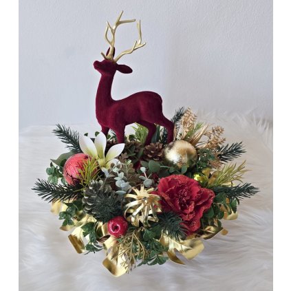 Vánoční dekorace se sobem – adventní aranžmá