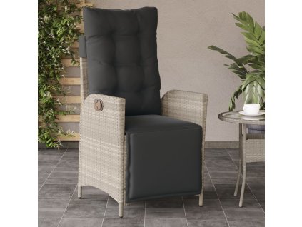 Polohovací zahradní křeslo s podnožkou světle šedé polyratan 365286