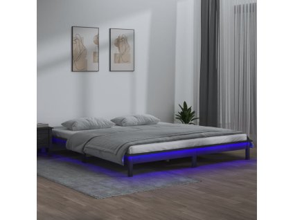 Rám postele s LED světlem šedý 200 x 200 cm masivní dřevo 820628