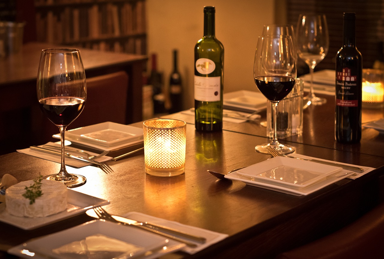 bistro-2594762_1280