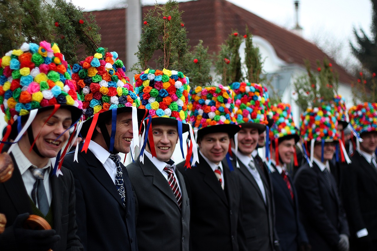 carnival-637689_1280