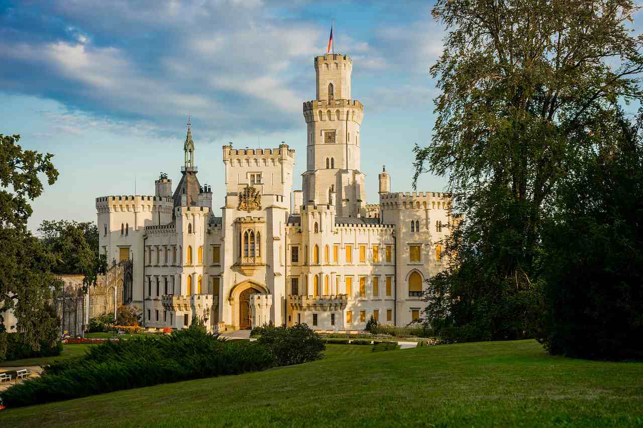 castle-5588005_1280