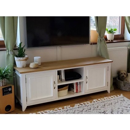 TV stolek Provence bílý K6P s dubovou deskou (Barevné provedení SLIM - bílá)