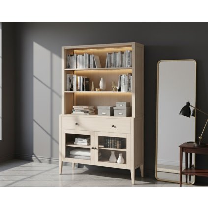 Kredenc KRT4 z bukového dřeva s osvětlením