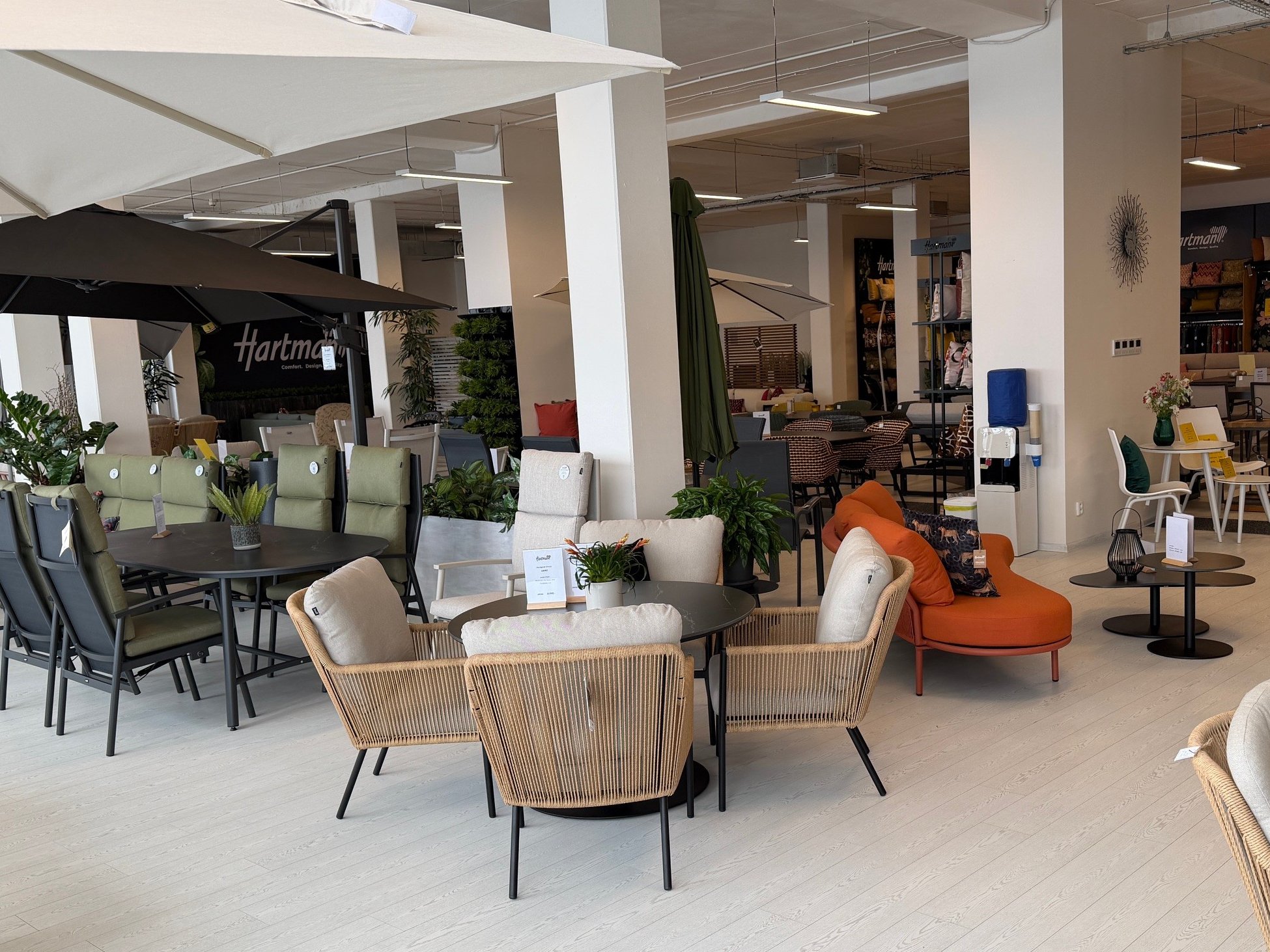 Hartman Čestlice tel: +420 724 731 535