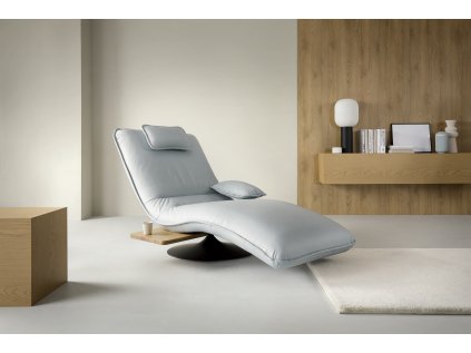 Relaxační křeslo VIENNA v pravé kůži v interiéru, lehátková poloha