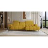 Moderní rohová sedačka MONACO Mini v hořčicově žluté barvě, čelní pohled v interiéru obývacího pokoje