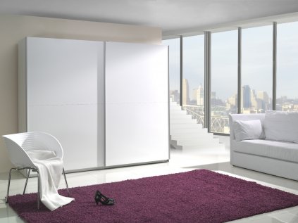 Šatní skříň Lux 3 s posuvnými dveřmi - šířka 244 cm bílá