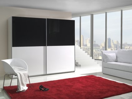 Šatní skříň Lux 6 s posuvnými dveřmi - šířka 244 cm bílá + černá