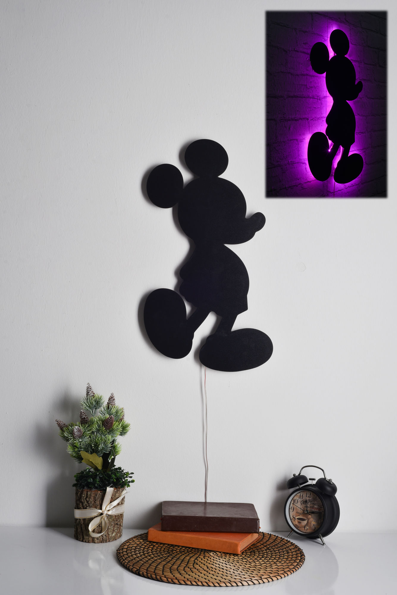 ASIR Nástenná dekorácia s LED podsvietením MICKEY MOUSE fialová 30 cm