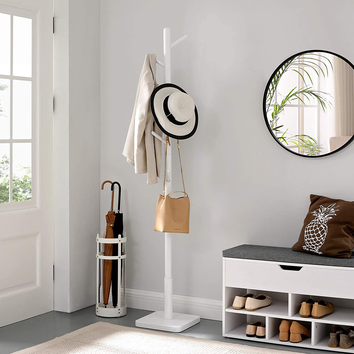 E-shop VASAGLE Drevený vešiak na oblečenie biely 175 cm
