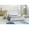 Postel IAN 19 STANDARD 140x200 cm - stříbrné nohy (Barevná varianta Bílá eko-kůže)