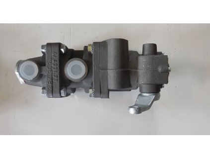 brzdič hlavní 2okruhový sklápěč