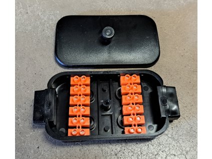 skříňka na propojení 7P vozík