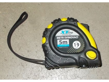 svinovací metr 5m magnet.