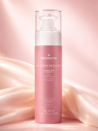 ✨ Kapky, které vrátí vlasům život, lesk a hebkost ✨ Medavita NUTRISUBSTANCE – vyživující elixír pro mimořádný lesk...