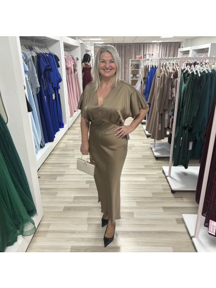 Midi saténové šaty s krátkym rukávčekom v champagne farbe