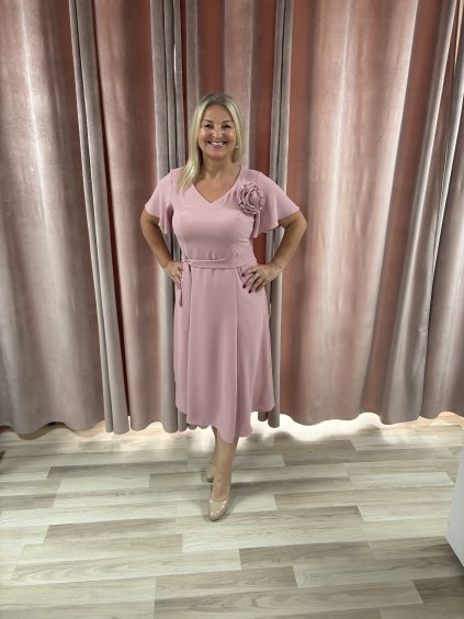 Midi ružové šaty do "A" s ružou a krátkym rukávčekom