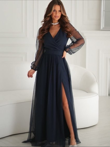 Dlhé tmavomodré šaty so sieťkovým rukávčekom