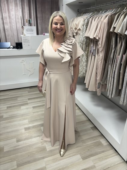 Dlhé béžové šaty Olívia s ružou