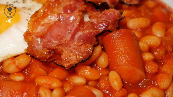 Trenčanské párky s fazolí – retro z konzerv