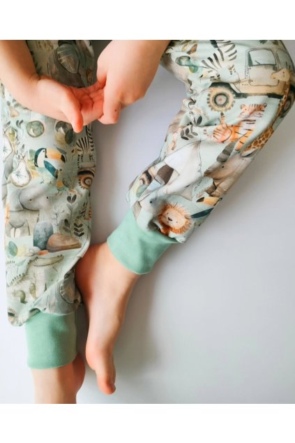 BAGGY ZVÍŘÁTKA NA OLIVOVÉ