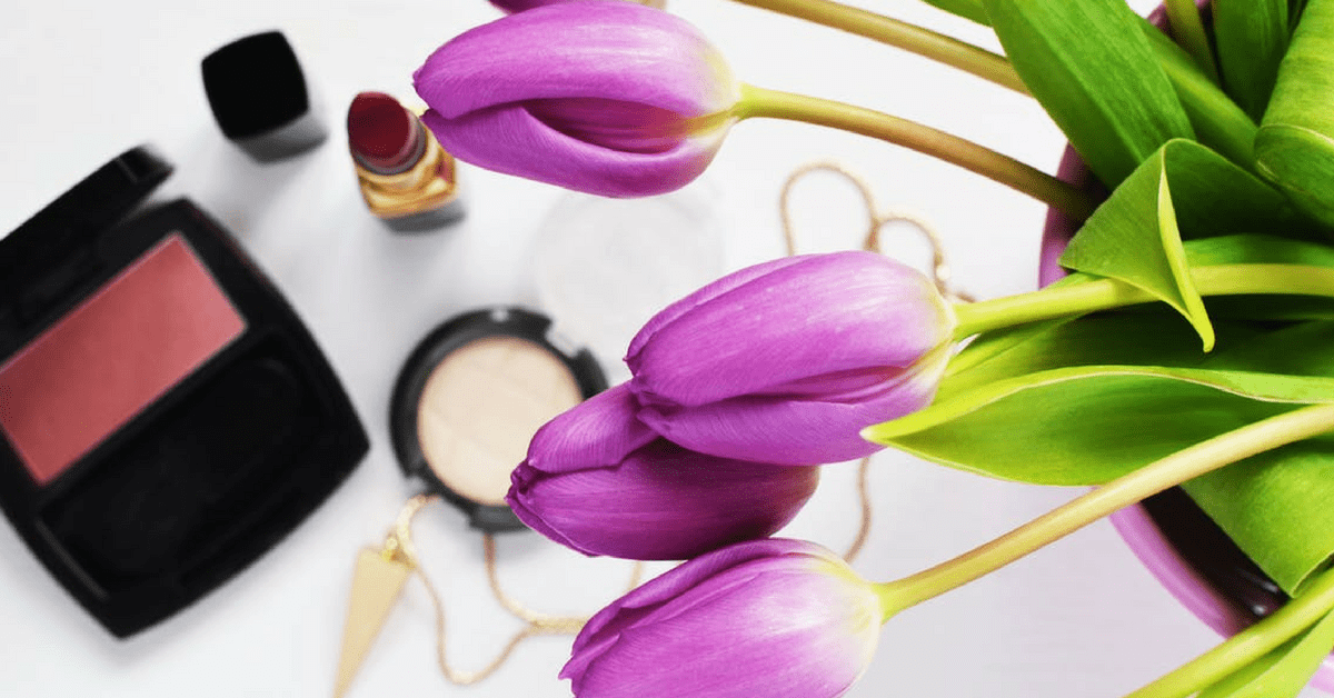 Ako na mladší vzhľad? Využite triky s make-upom aj poznatky vedy