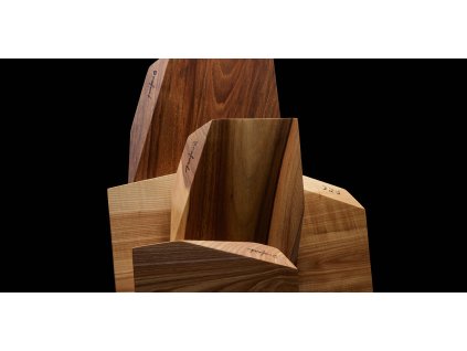 Ořechový krasavec L