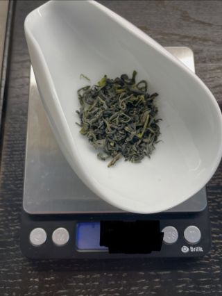 Uhádni váhu čaje: jemně oxidovaný oolong čaj Inaguchi (FF) Dalším čajem do tipovací akce je jemně oxidovaný oolong čaj...