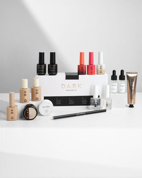 Co koupit na kurz manikúry?