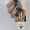 Nailsology Cat Eye Diva 8ml C05 „Catlantis” Magnetický gél lak s Cat Eye efektom.