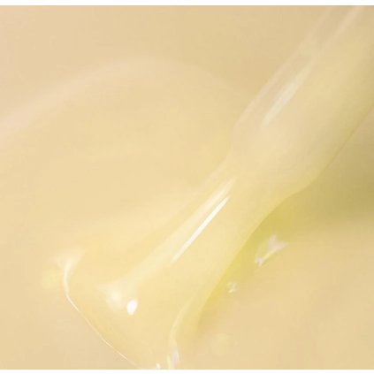Žltá podkladová báza.Vyrovná nerovnosti a je vhodná pre modeláciu ,,bez pílovania". MAKEAR Color Rubber Base Sunny CRB05 butternails