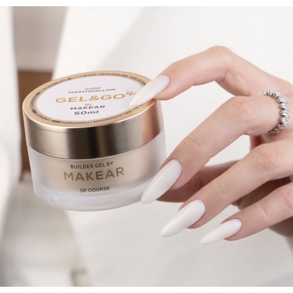 MAKEAR Gel&Go Up Builder gel GU02 Marshmallow 50ml Trojfázový stavebný gél s hustou konzistenciou a vysokou tvrdosťou. Samonivelačný, HEMA-free gél vhodný na predlžovanie, dopĺňanie aj spevnenie nechtov. Umožňuje stlačenie tunela a pohodlné pilovanie.