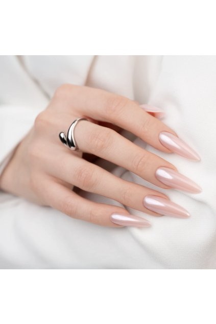 Tekutý prach na zdobenie nechtov s perleťovým Hailey efektom. MAKEAR Liquid Effect Dust Hailey 5ml BH01 White