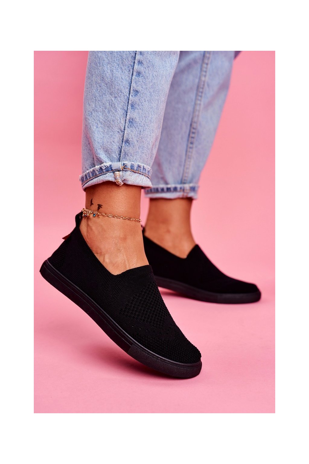 Čierne dámske tenisky B. Star slip-on z textilného materiálu, kód produktu FF274A609 Black