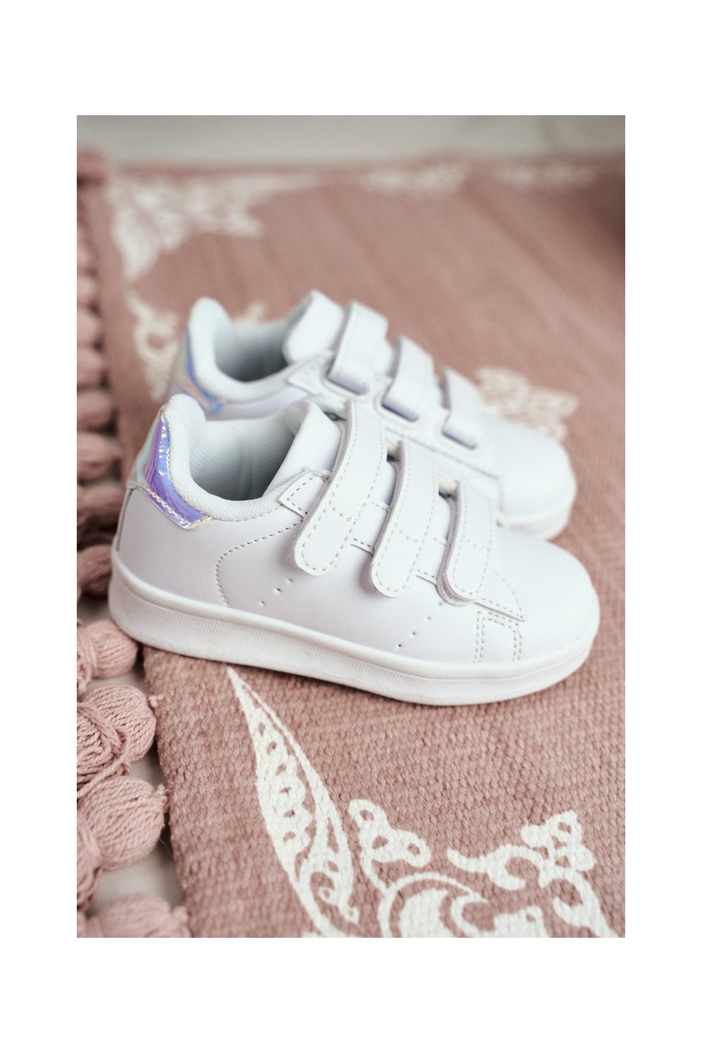 Dievčenské a chlapčenské športové topánky na suchý zips biele a strieborné, kód produktu NJSK 902-3B