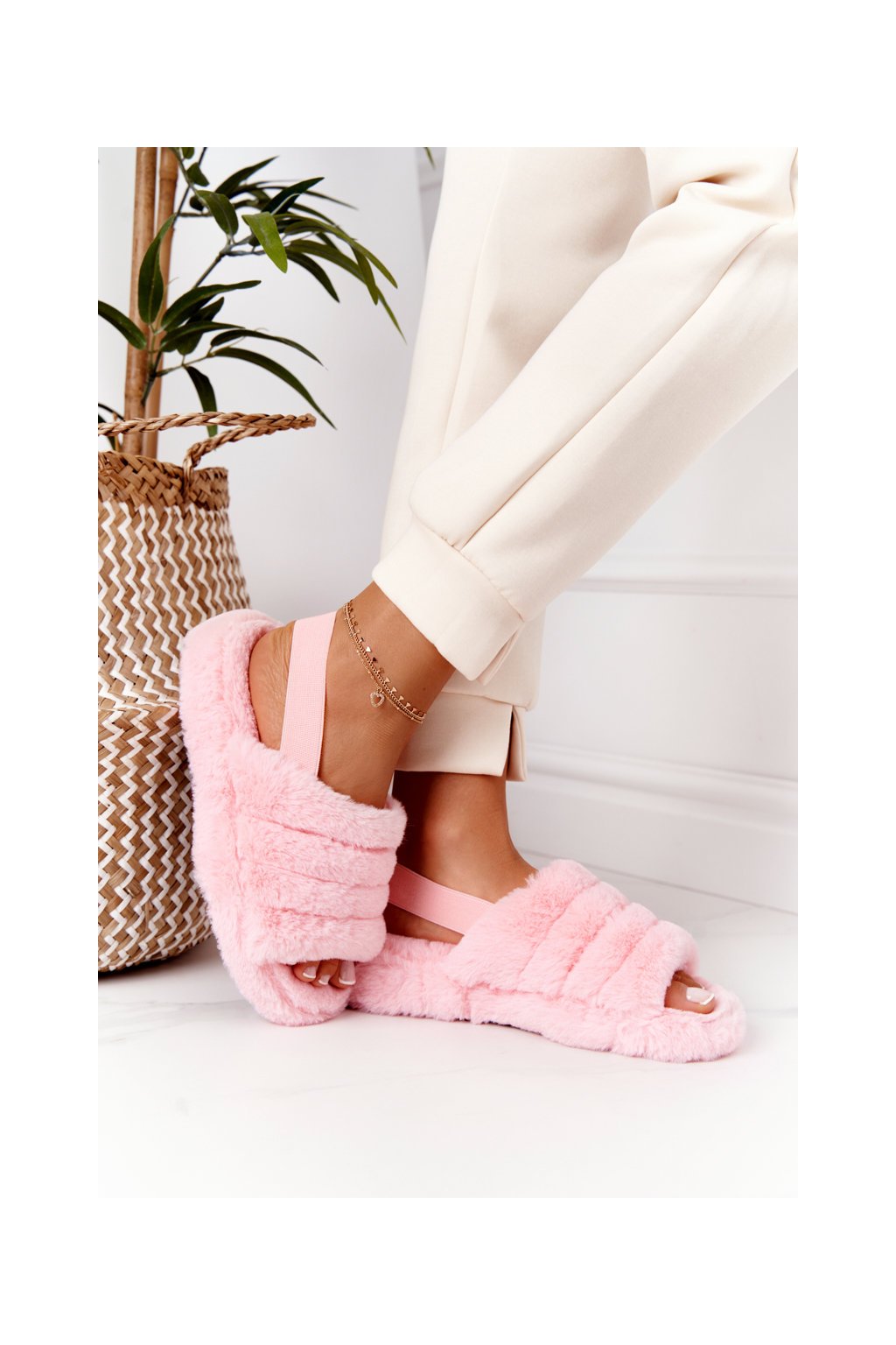 Ružové dámske šľapky, kód produktu BG69 L-PINK