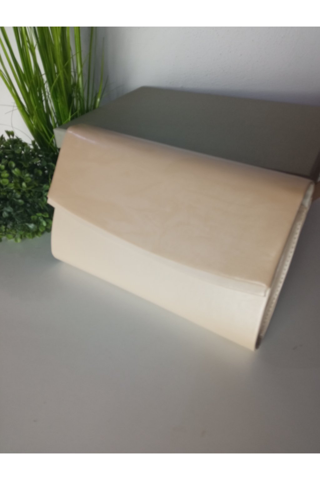 Béžová dámska listová kabelka s prídavným ramienkom z eko kože, kód produktu NJSK 1212