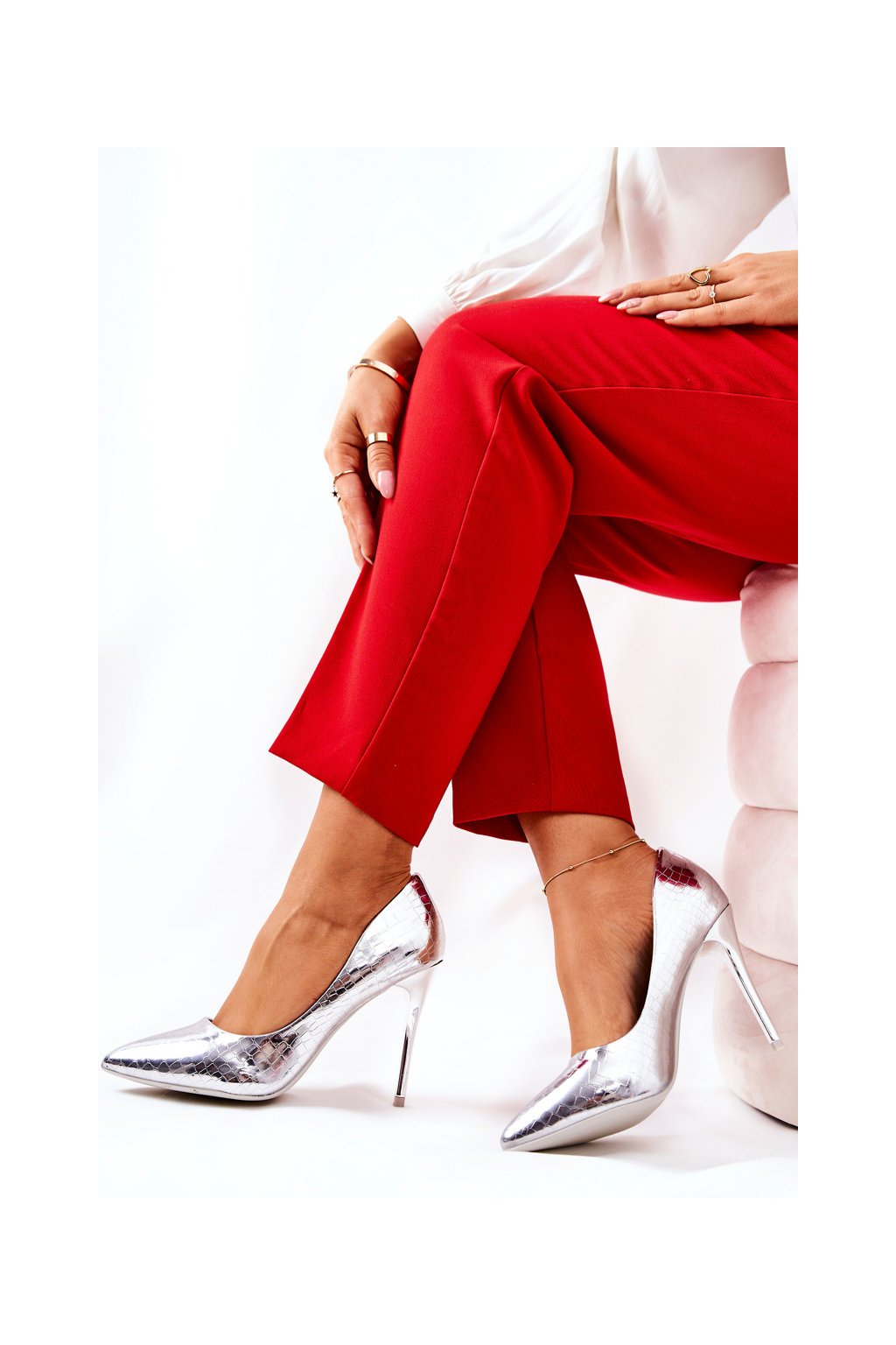 Dámske strieborné lodičky s hadím vzorom z eko kože na ihlovom podpätku, kód produktu LY9177-2 SILVER