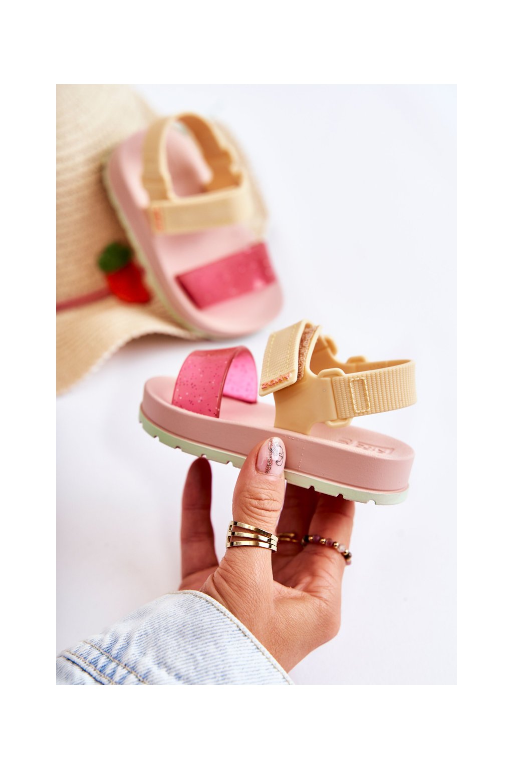 Detské sandále farba ružová kód obuvi JJ385028 NUDE