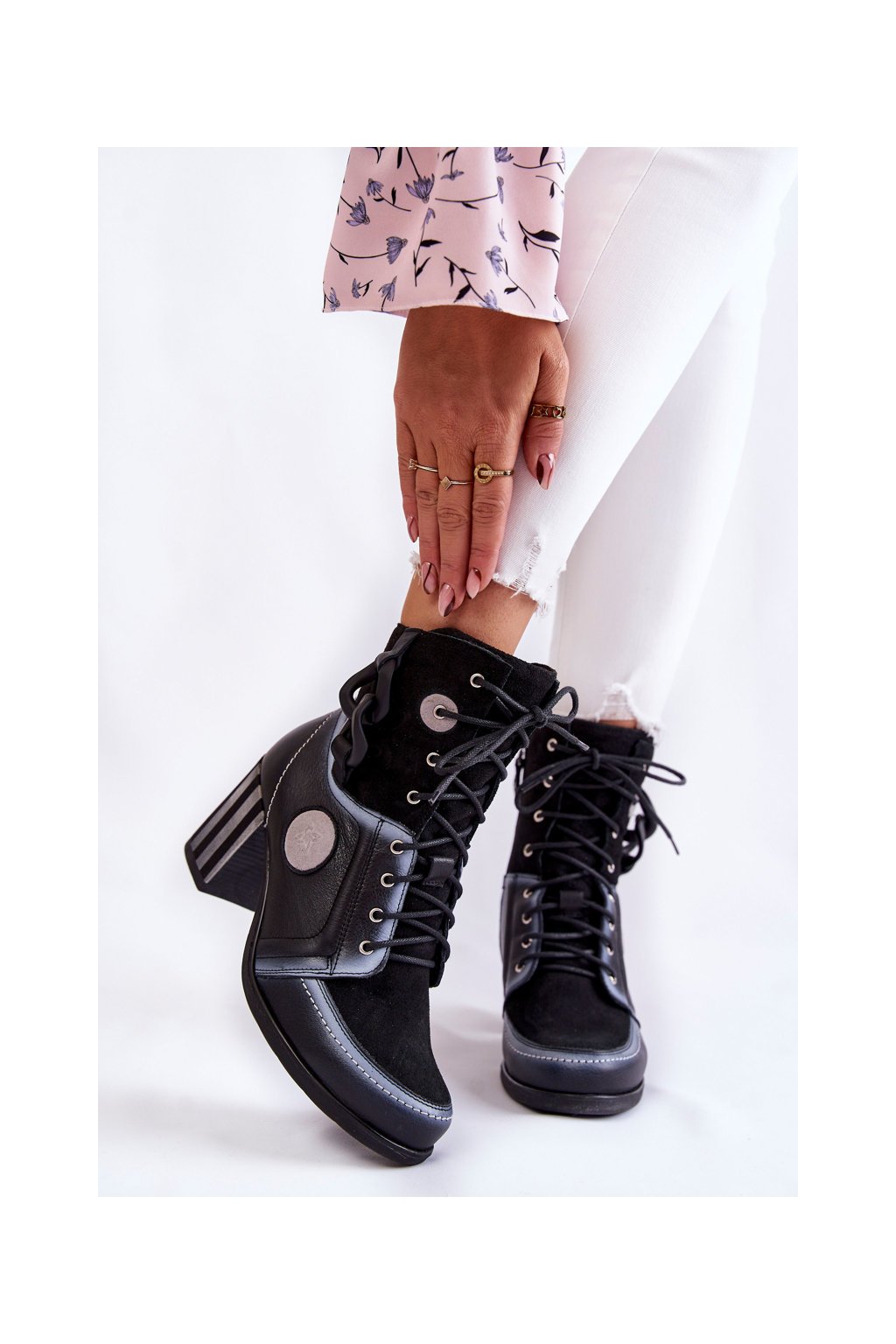 Členkové topánky na podpätku farba čierna kód obuvi 05599-01 CZARNY+BIAŁY